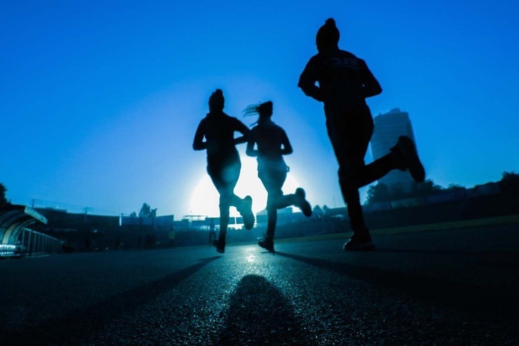 Runners at dawn